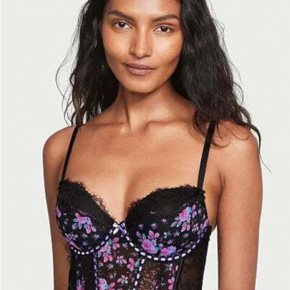 Victoria's Secret • Dream Angels Ribbon Slot Bustier • Size M - Picture 2 of 7